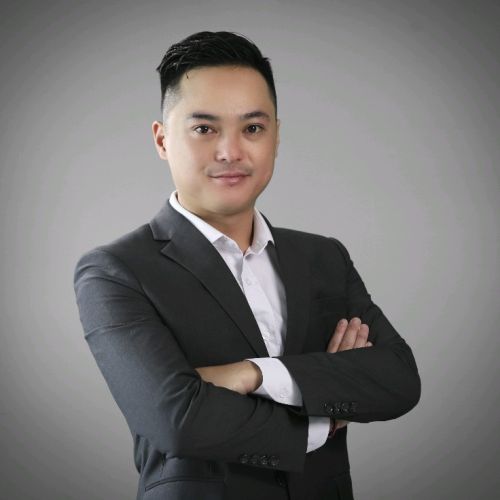 JULIEN TRAN